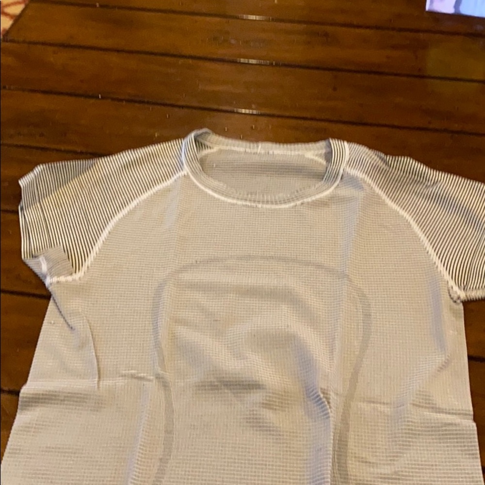 Lululemon swiftly tech short sleeve shirt
